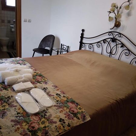 Xenios Petritis Apartamento Levádeia Exterior foto