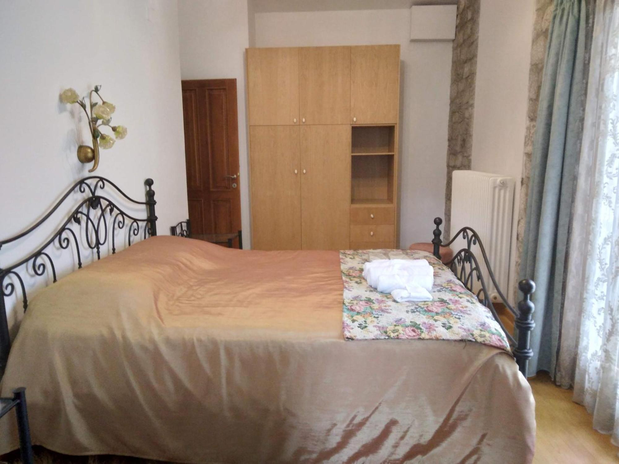 Xenios Petritis Apartamento Levádeia Exterior foto
